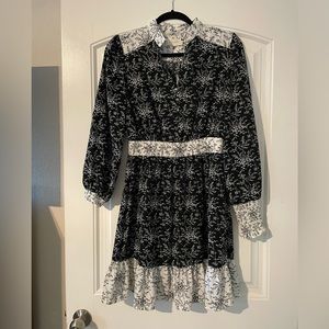 Black & White Floral button front, cuffed dress